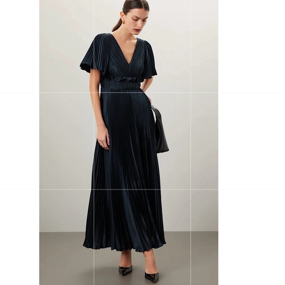 Amur Suze Pleated Formal Occasion Maxi Dress